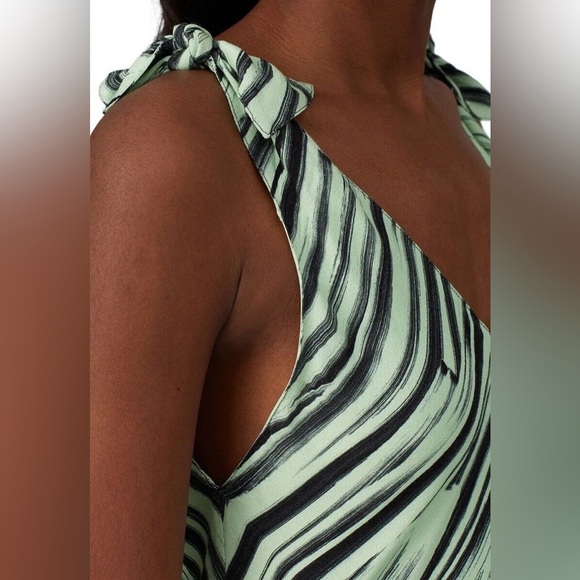 Proenza Schouler White Label Printed Knot Sleeve Dress. NEW!  $450 MSRP - Picture 4 of 5